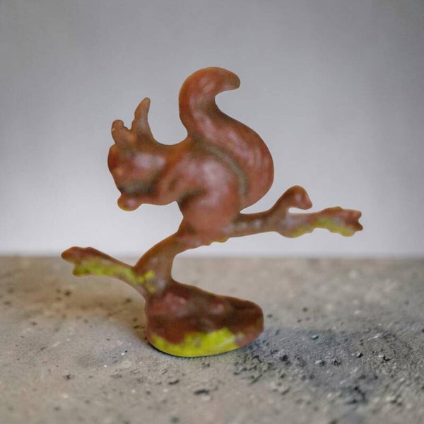 Original ELASTOLIN Massefigur – Eichhörnchen auf Ast (ca. 1930er/1940er Jahre)