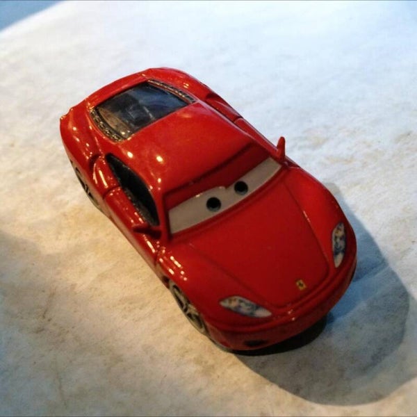 Mattel Disney Cars – Michael Schumacher Ferrari F430 Diecast-Modell (1:55) – Seltene Rarität