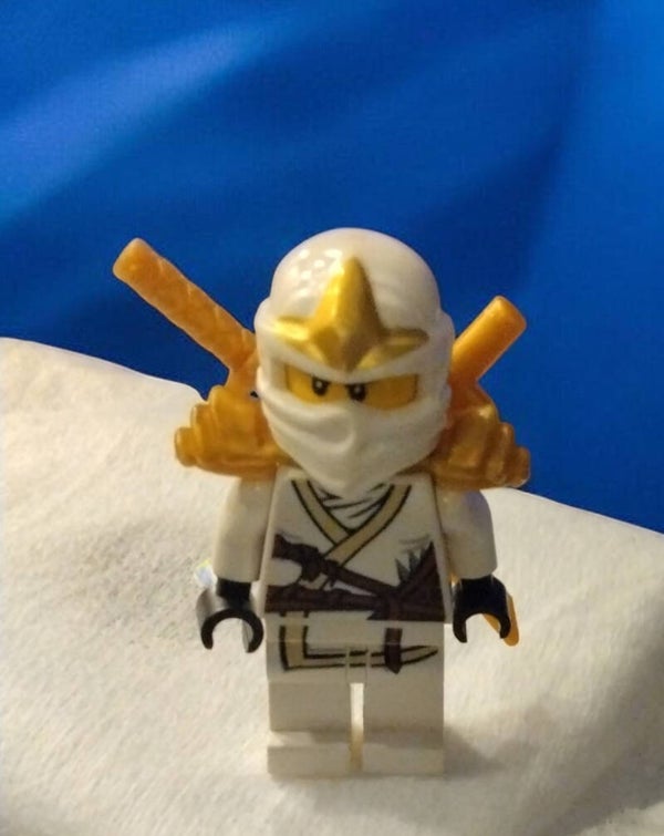 LEGO® Ninjago Minifigur – Zane ZX mit perlgoldener Schulterrüstung