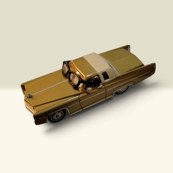 Mattel Disney Cars 2 – Mel Dorado Diecast-Modell (1:55) – Der legendäre Talkmaster