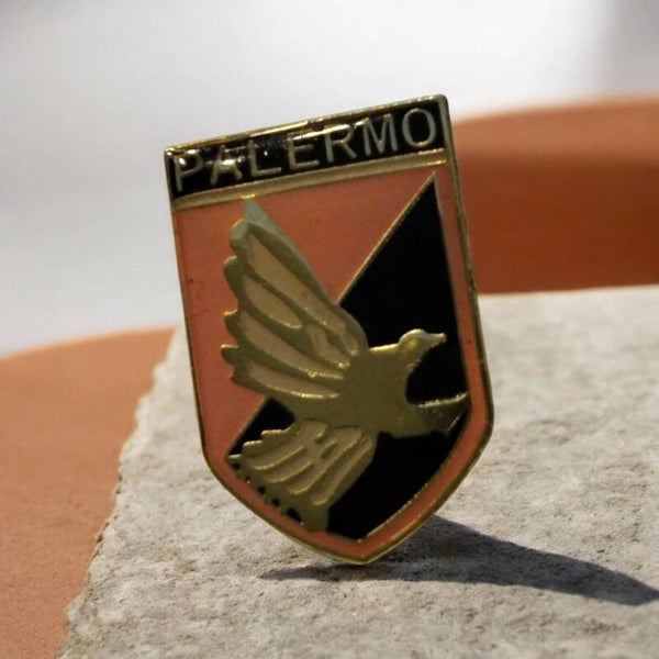 Vintage Emaille-Ansteckpin – Palermo F.C. (Historisches Wappen mit Adler, 1980er Jahre)