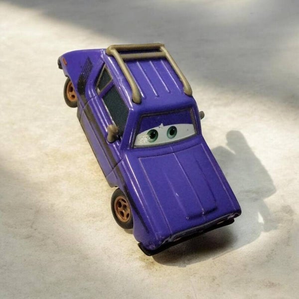Mattel Disney Cars 2 – Don Crumlin Diecast-Modell (1:55) – Seltene „Gurken“-Rarität