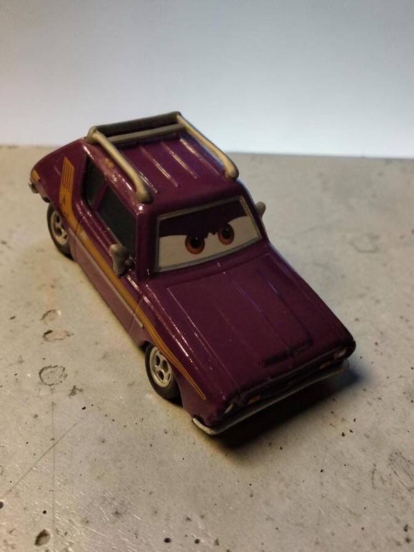 Mattel Disney Cars 2 – J. Curby Gremlin Diecast-Modell (1:55) – seltene „Gurken“-Rarität