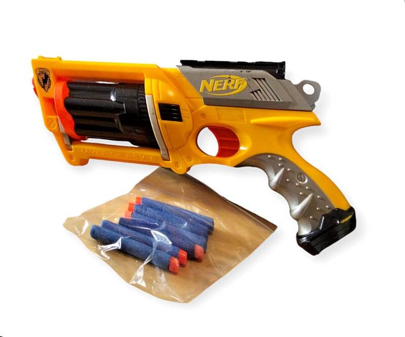 NERF Maverick REV 6 Gun Pistole Blaster N Strike Hasbro