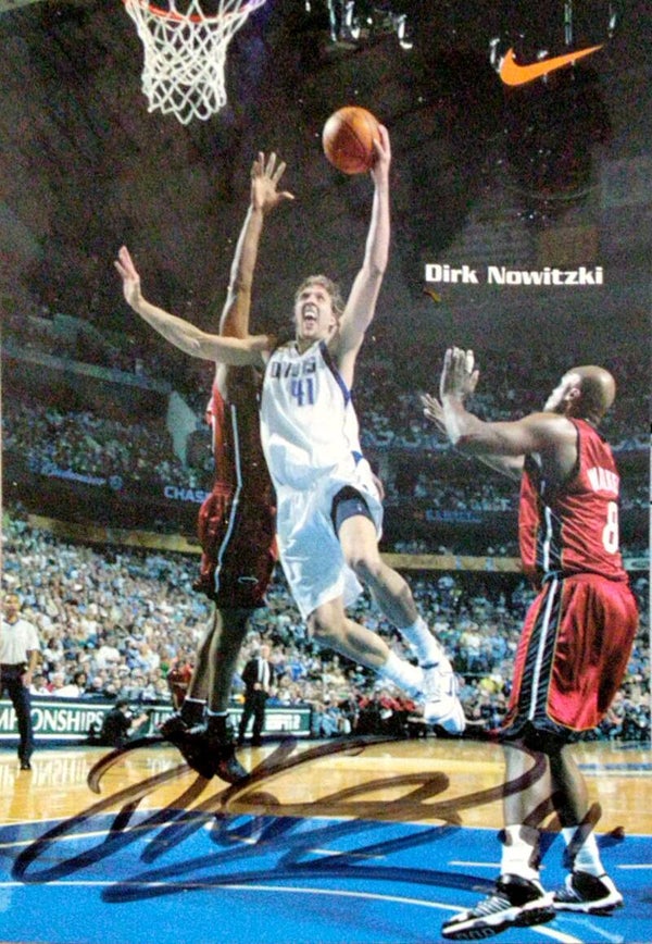 Dirk Nowitzki Orig Autogramm signiert Basketball Legende