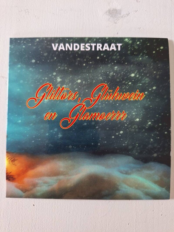 Kerst EP VanDeStraat - Glittors, Glühwein en Glamoerrr