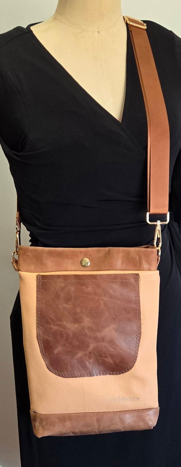 Kamcru Handmade Leather Bag.