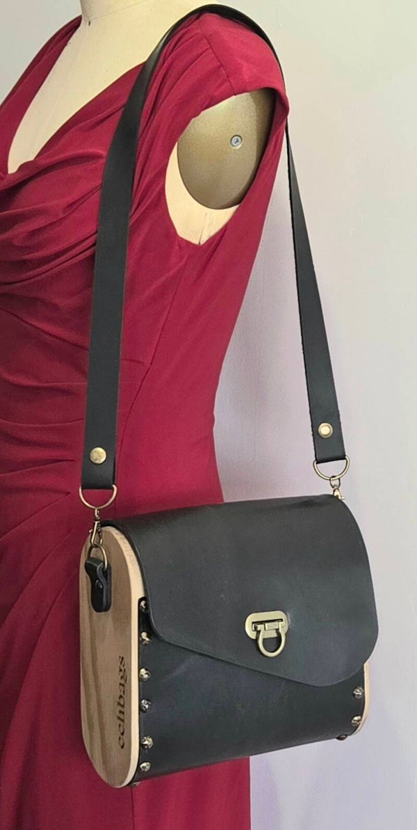 Milasan Leather Handbag,