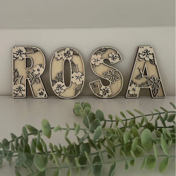 Houten letters Bloemen