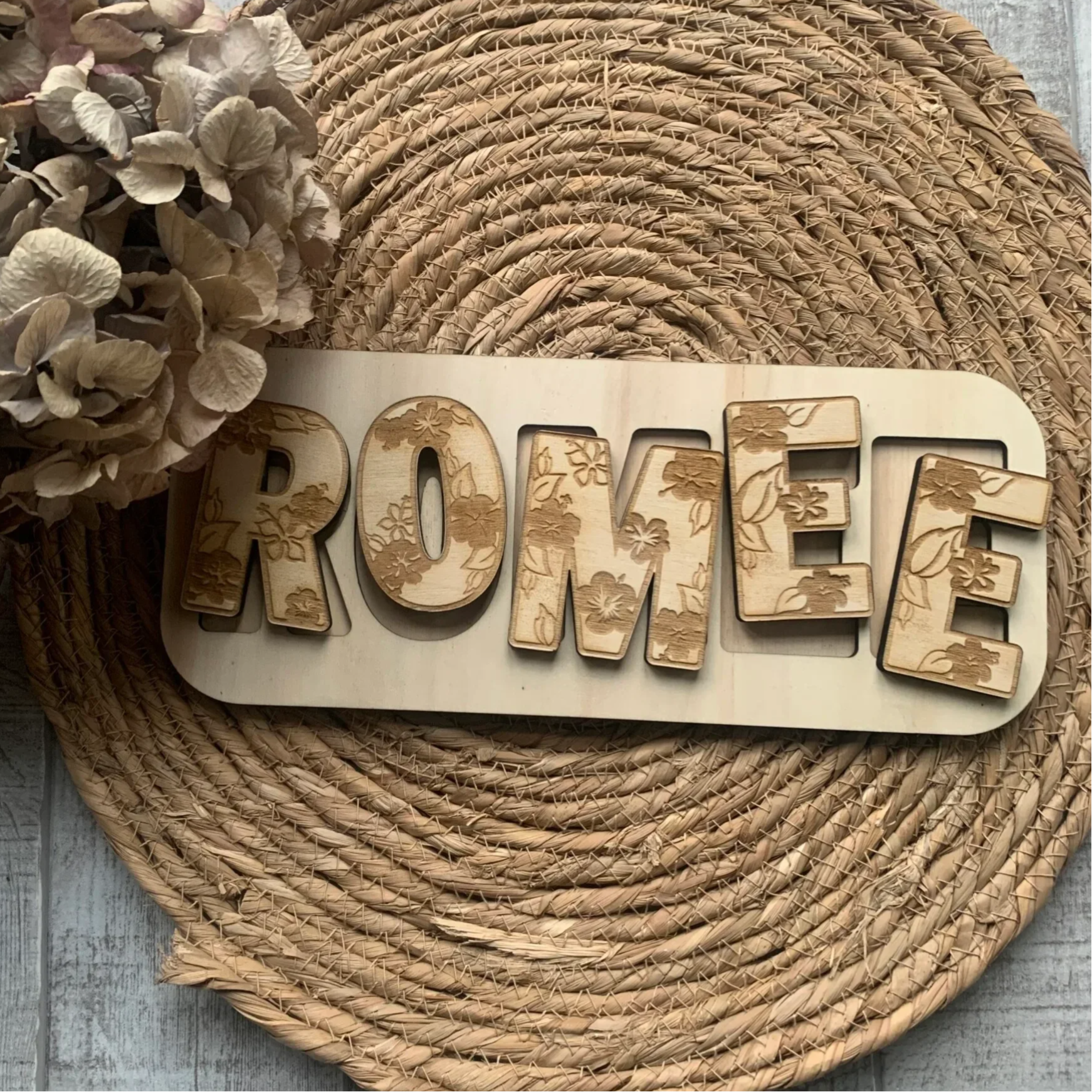 Houten naampuzzel bloemen