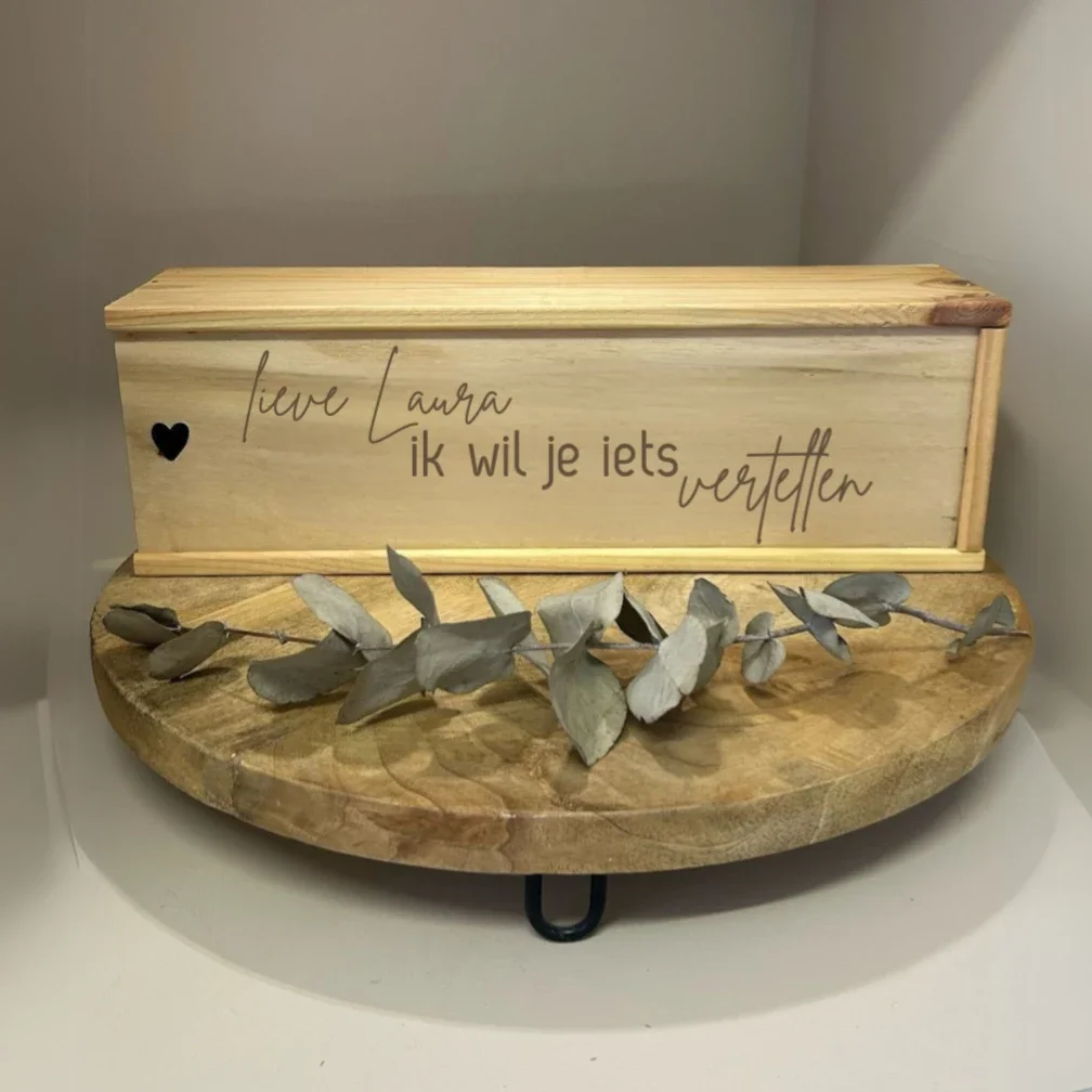 Wijnkist; Iets vertellen