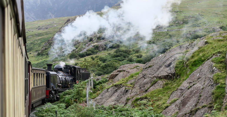 With steam to Caernafon
