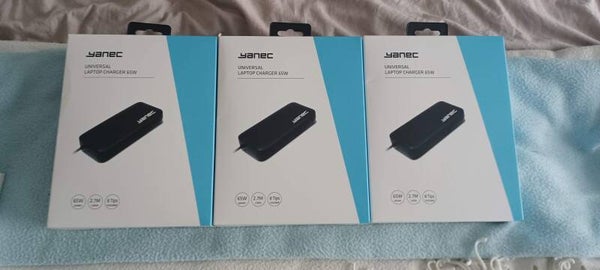 Yanec YUA007 Universele Laptop AC Adapter 65W met 8 tips