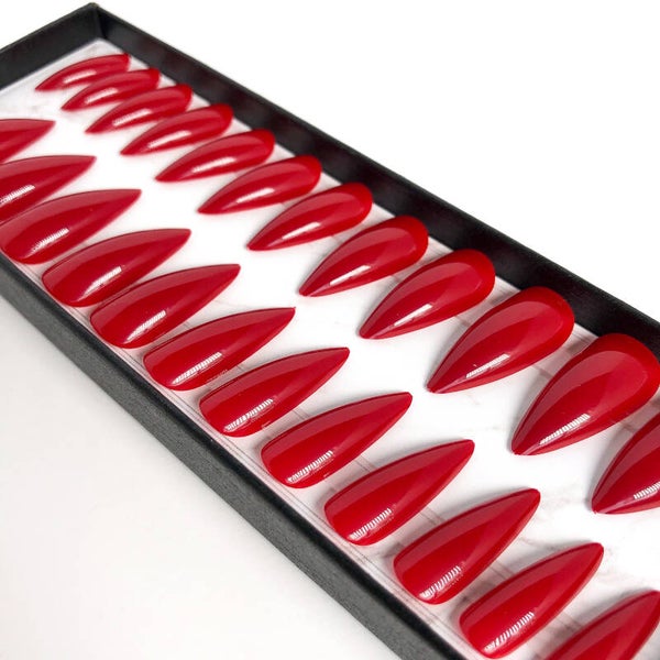 STILETTO VERMELHA