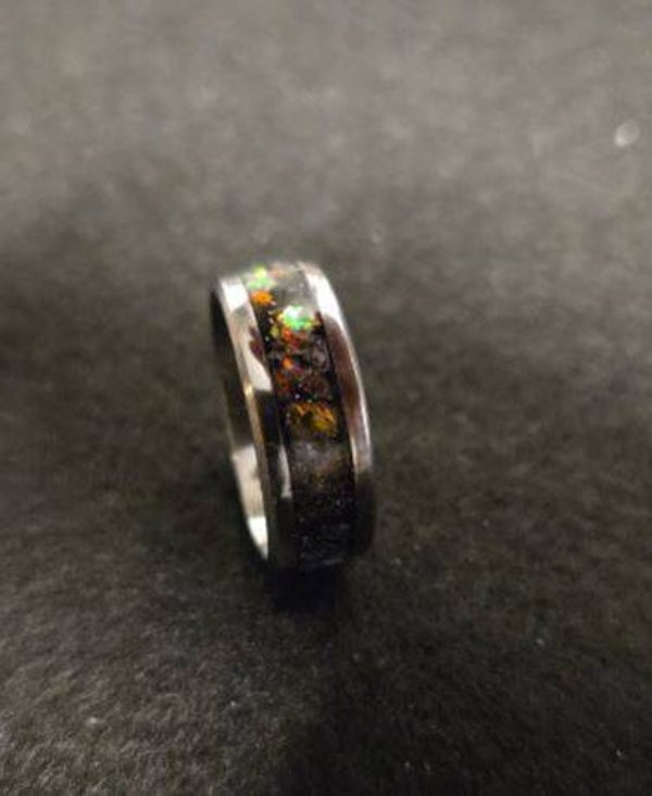 R8 - Size 9 Comfort fit stainless inlay ring. ( galaxy series )