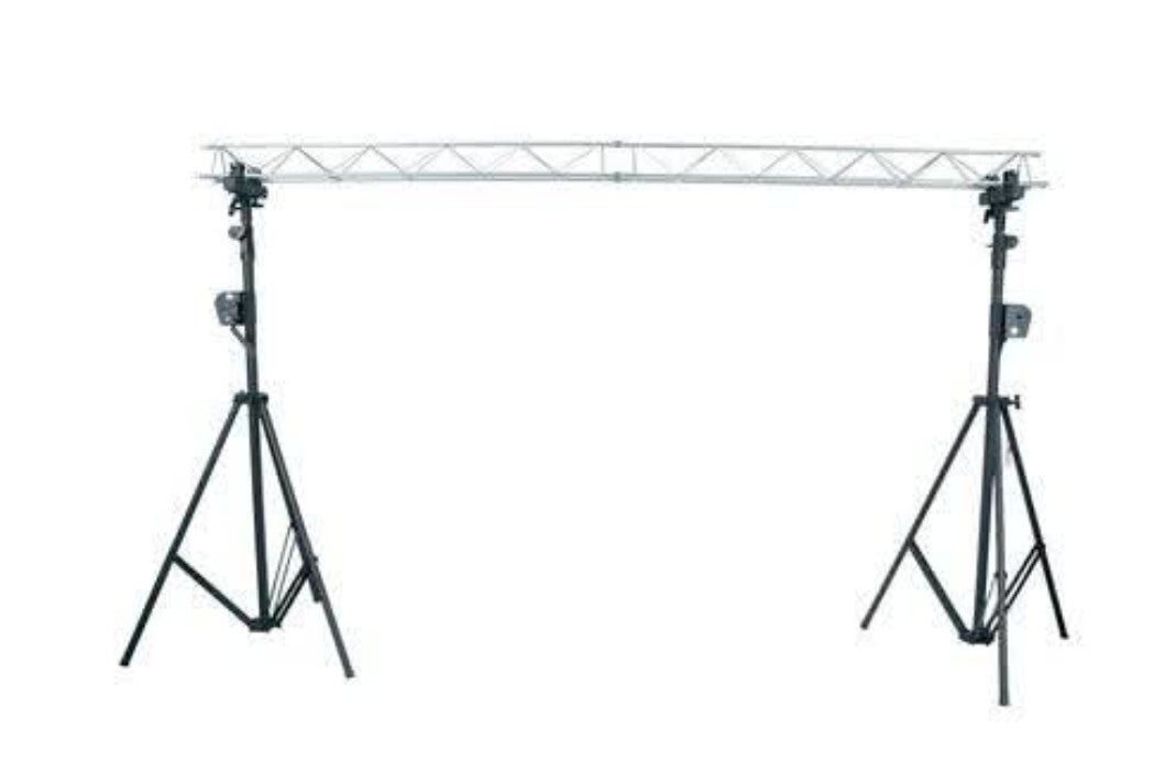 complete licht truss 4,5meter met 2 wind up statieven en 10 clamps