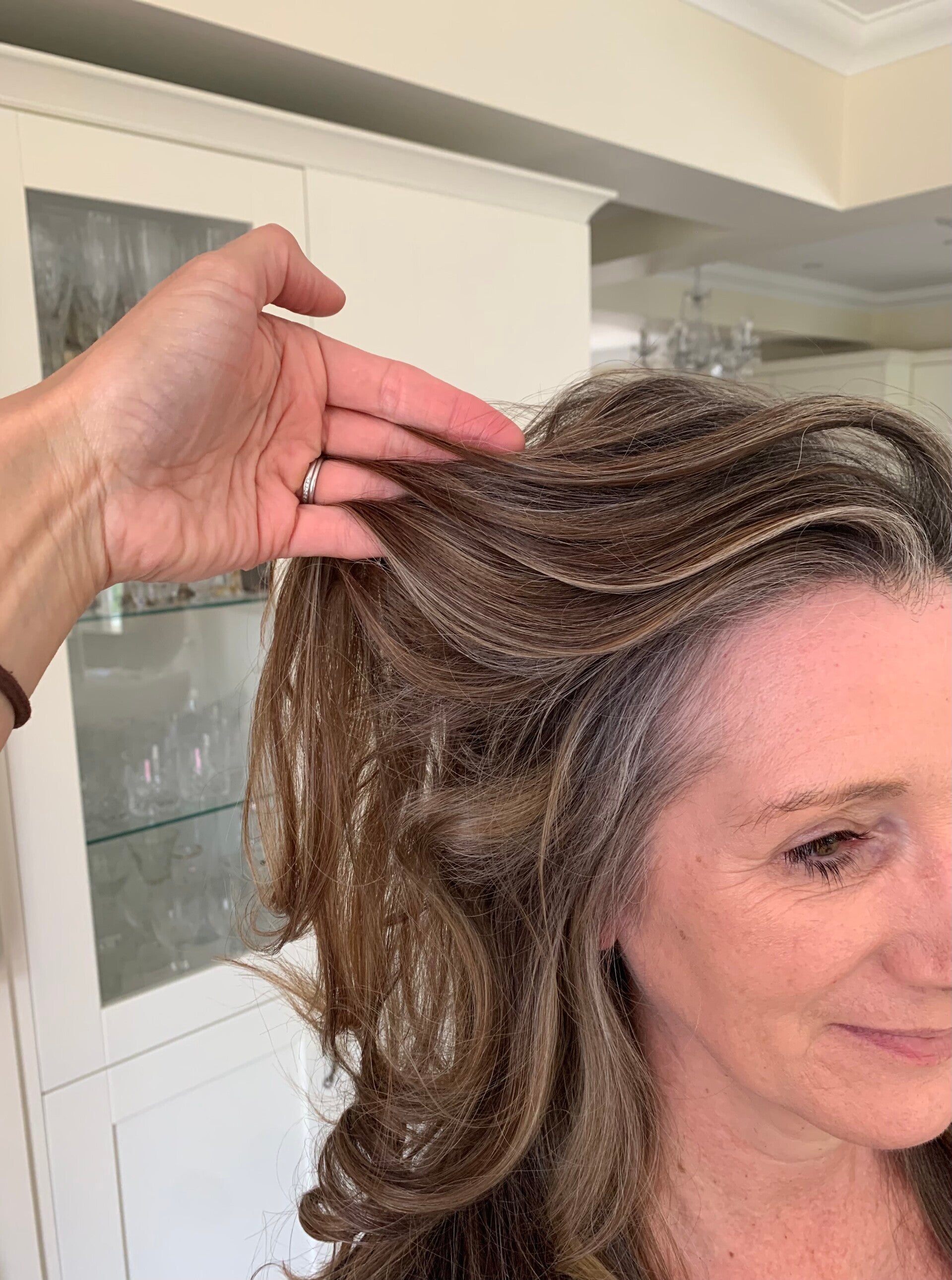 No flat ash tones. Soft honey and natural brown 