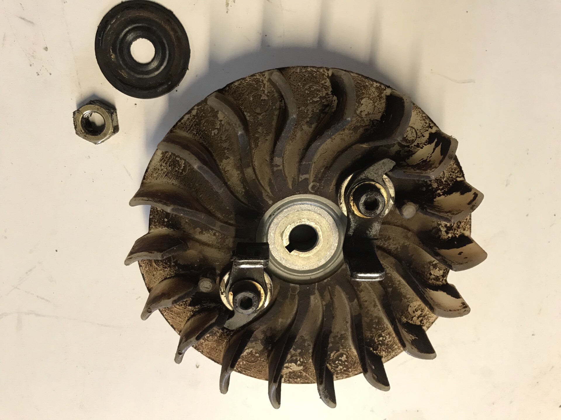 Volant moteur ECHO CS 6702