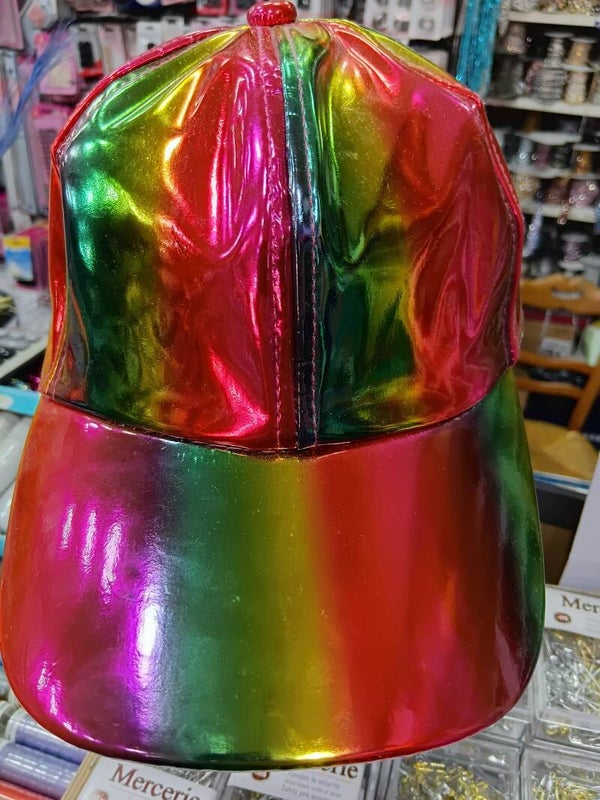 Casquette fête arc en ciel