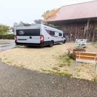 1000153189-standard.jpg