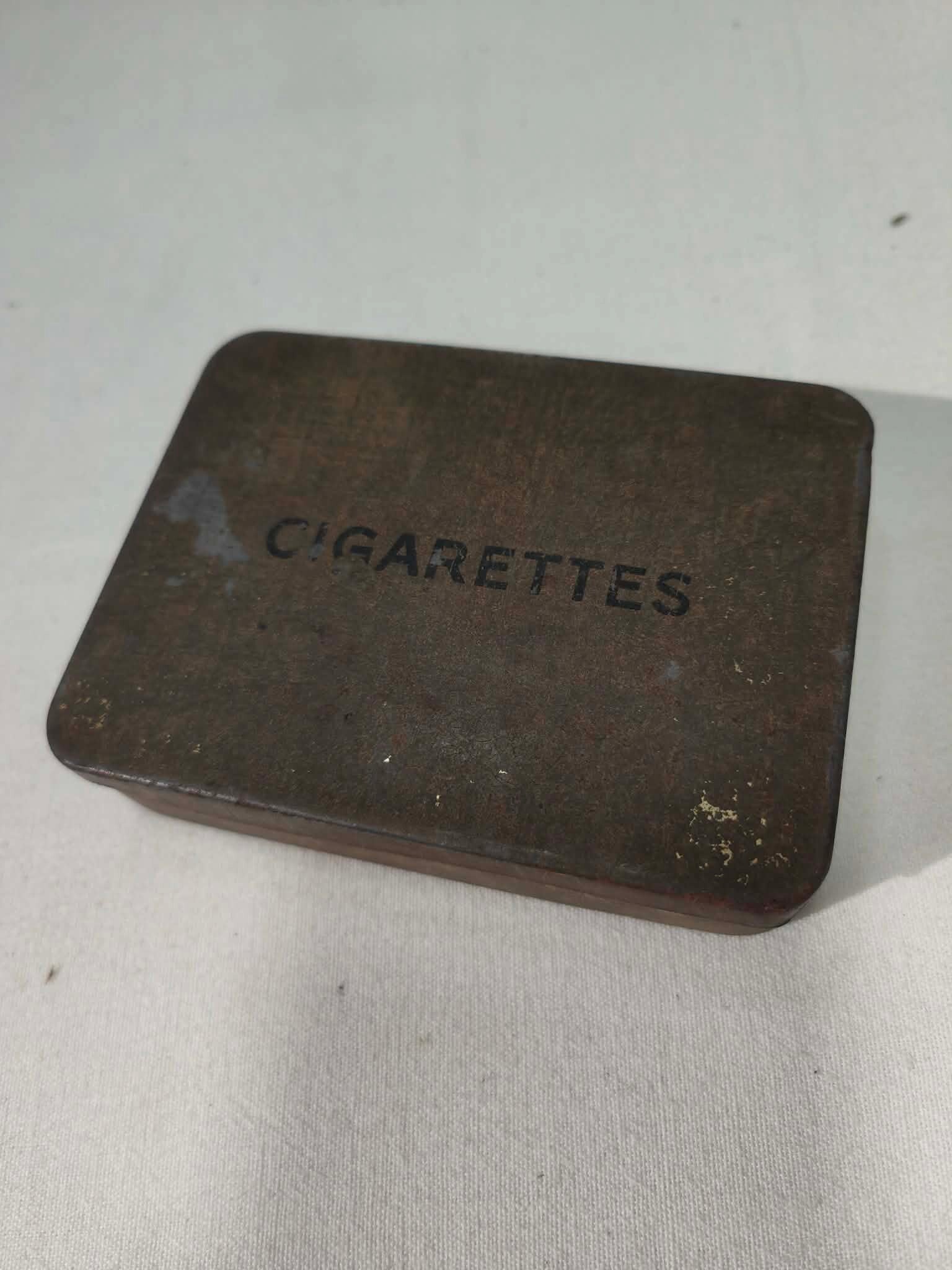 Boîte cigarettes