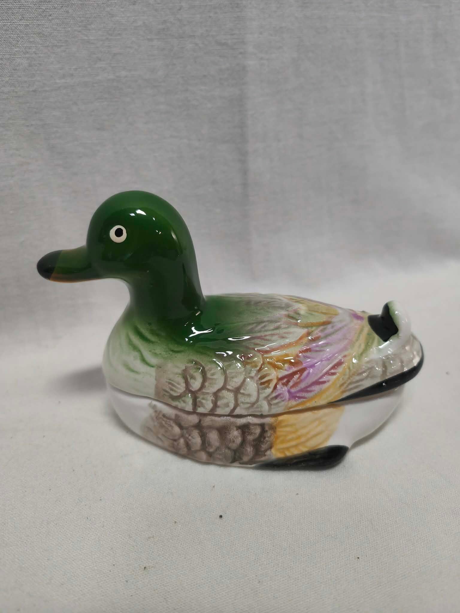 Petit canard qui s'ouvre
