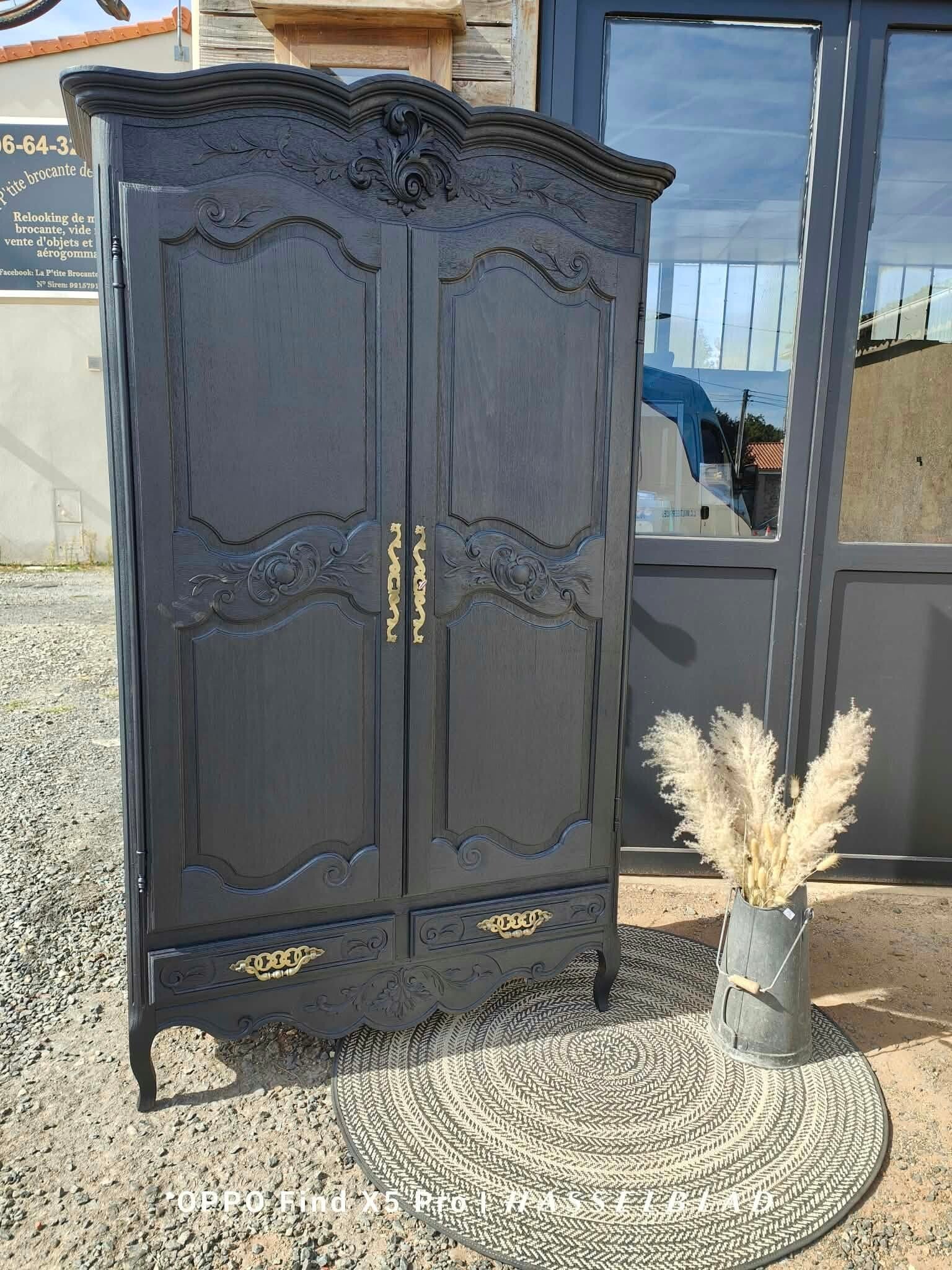 Armoire relookée baroque chic
