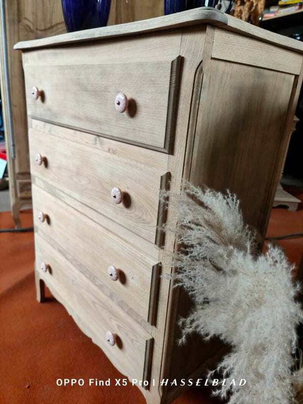Commode aérogommée