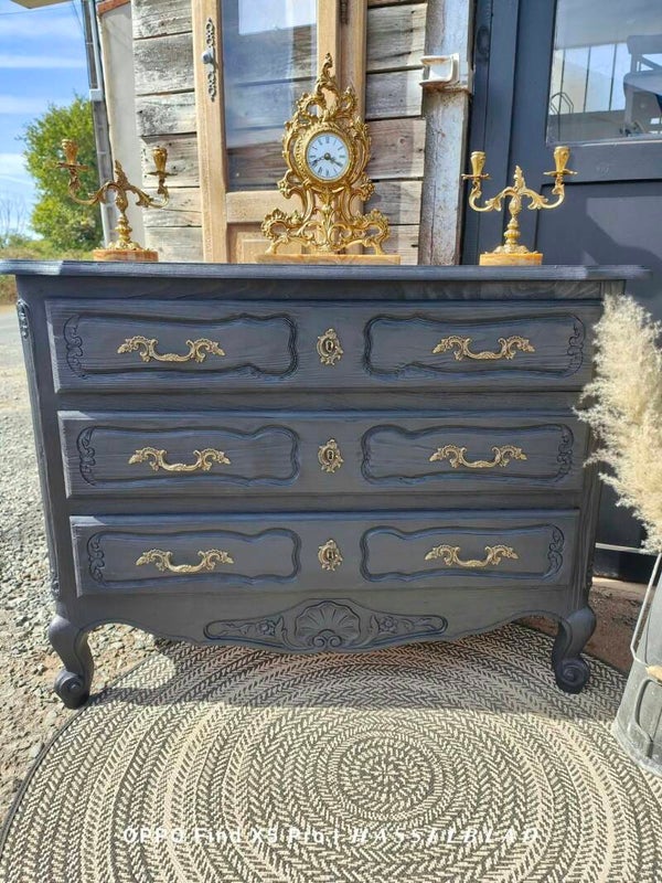 Commode relookée style baroque chic