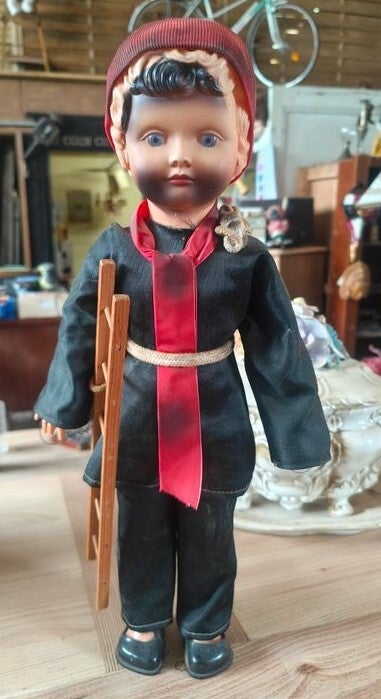 Poupée le Petit Ramoneur