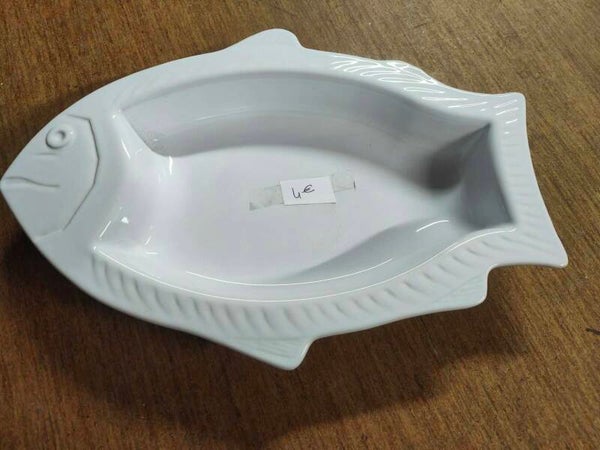 Plat en forme de poisson