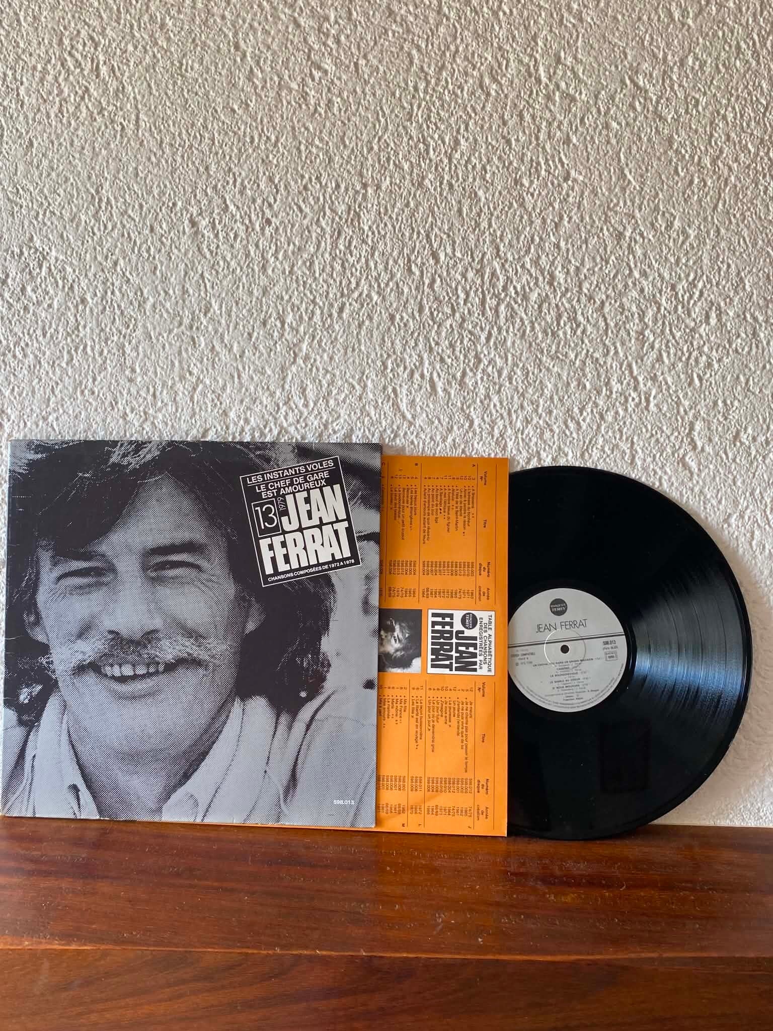 Jean Ferrat – Les instants volés / Le chef de gare est amoureux