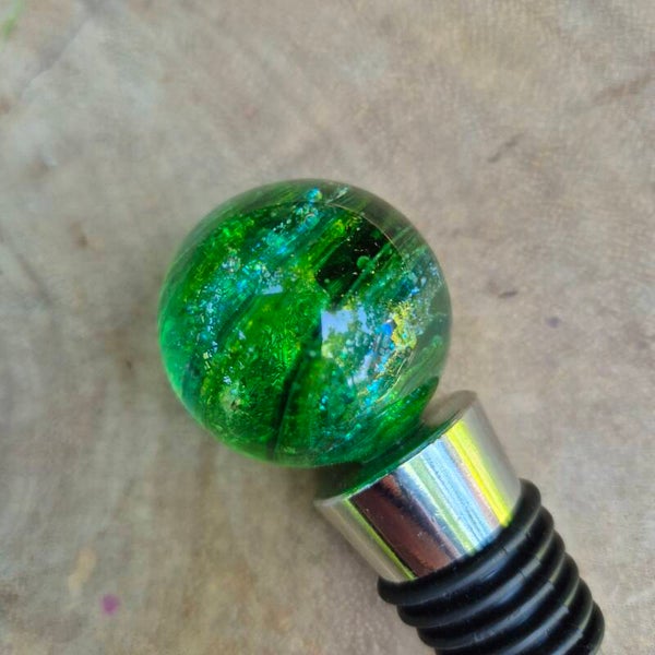 Wijnstopper - flessenstop groene swirl met dichroic glinstering