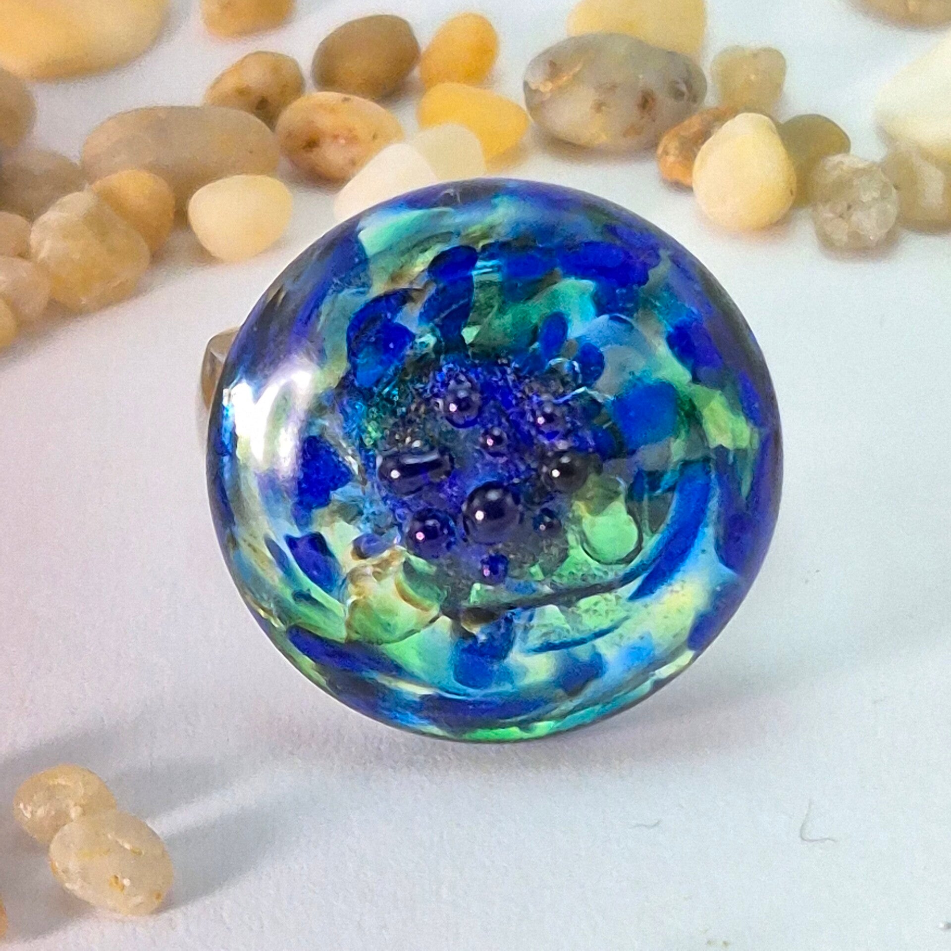 Glastop M - transparant groen en blauw met opliggende donkerblauwe stippen