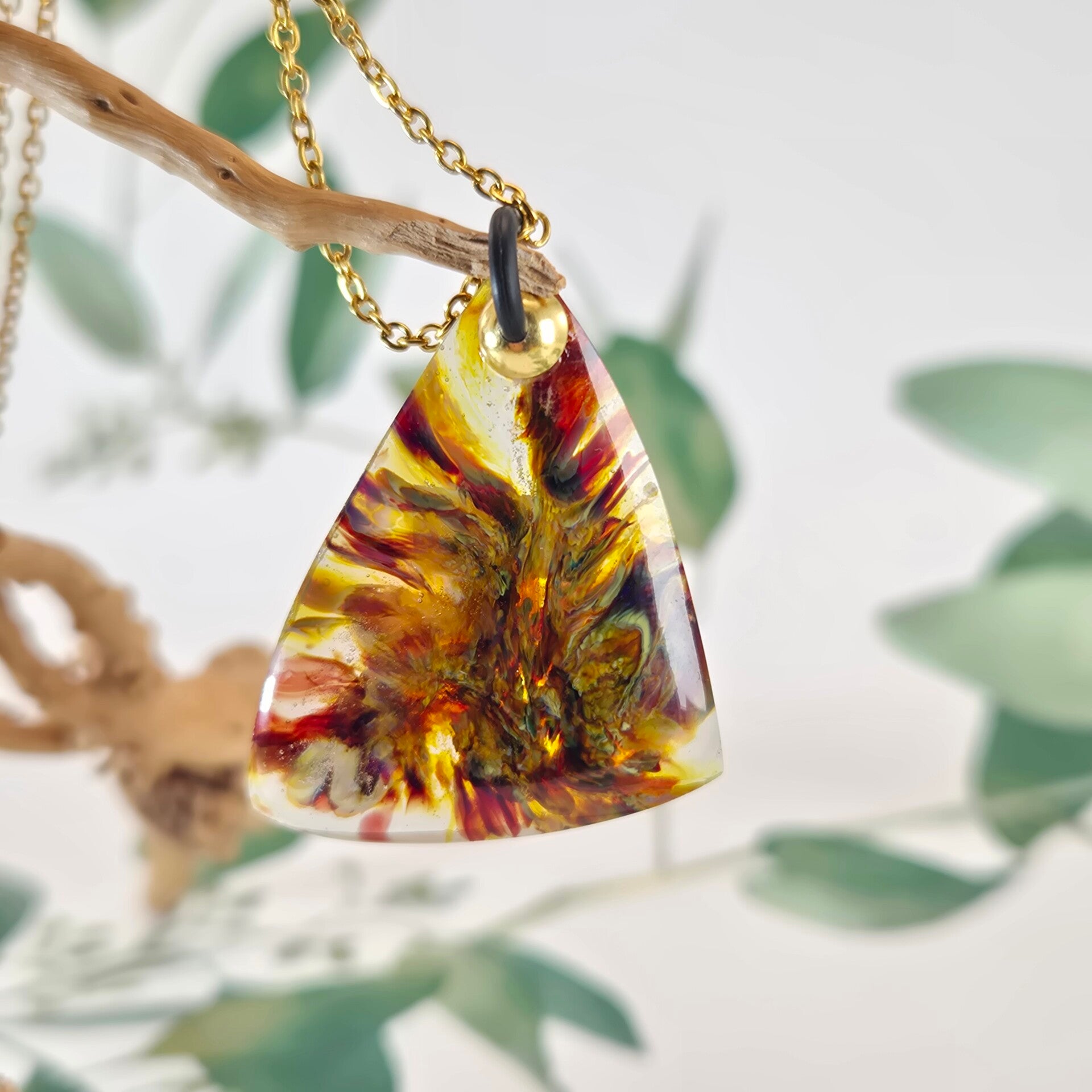 Transparante drie-hoekige glashanger in multicolor