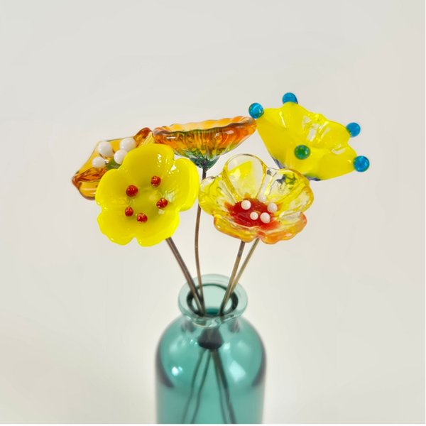 Vijf glasbloemetjes  - geel/oranje