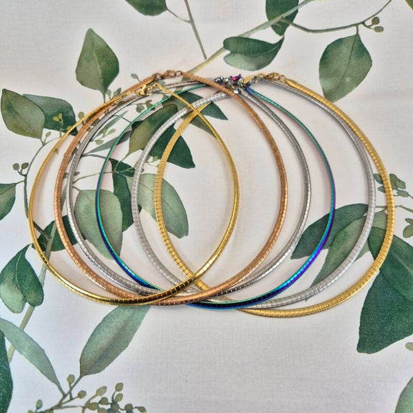Soepele spangen Omega van edelstaal - meerdere kleuren