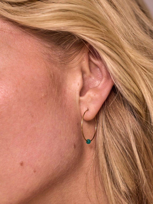 Ellen Beekmans  Vergulde creolen met gemstone (turquoise)