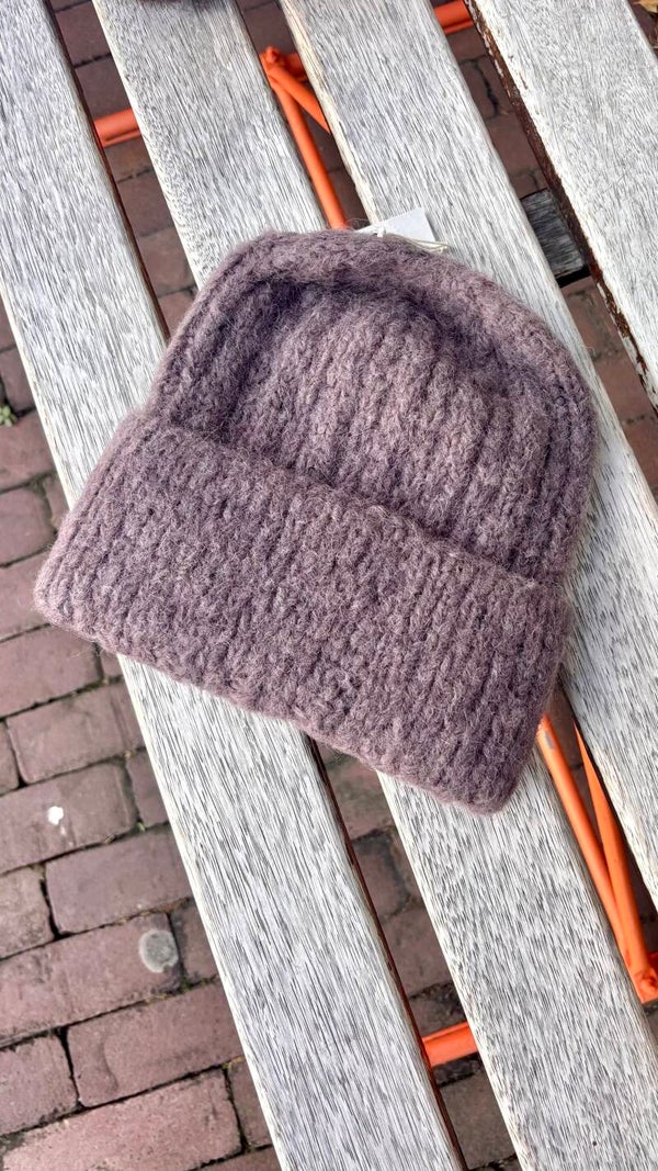 Inti Knitwear Muts MEDELLIN (Plum)