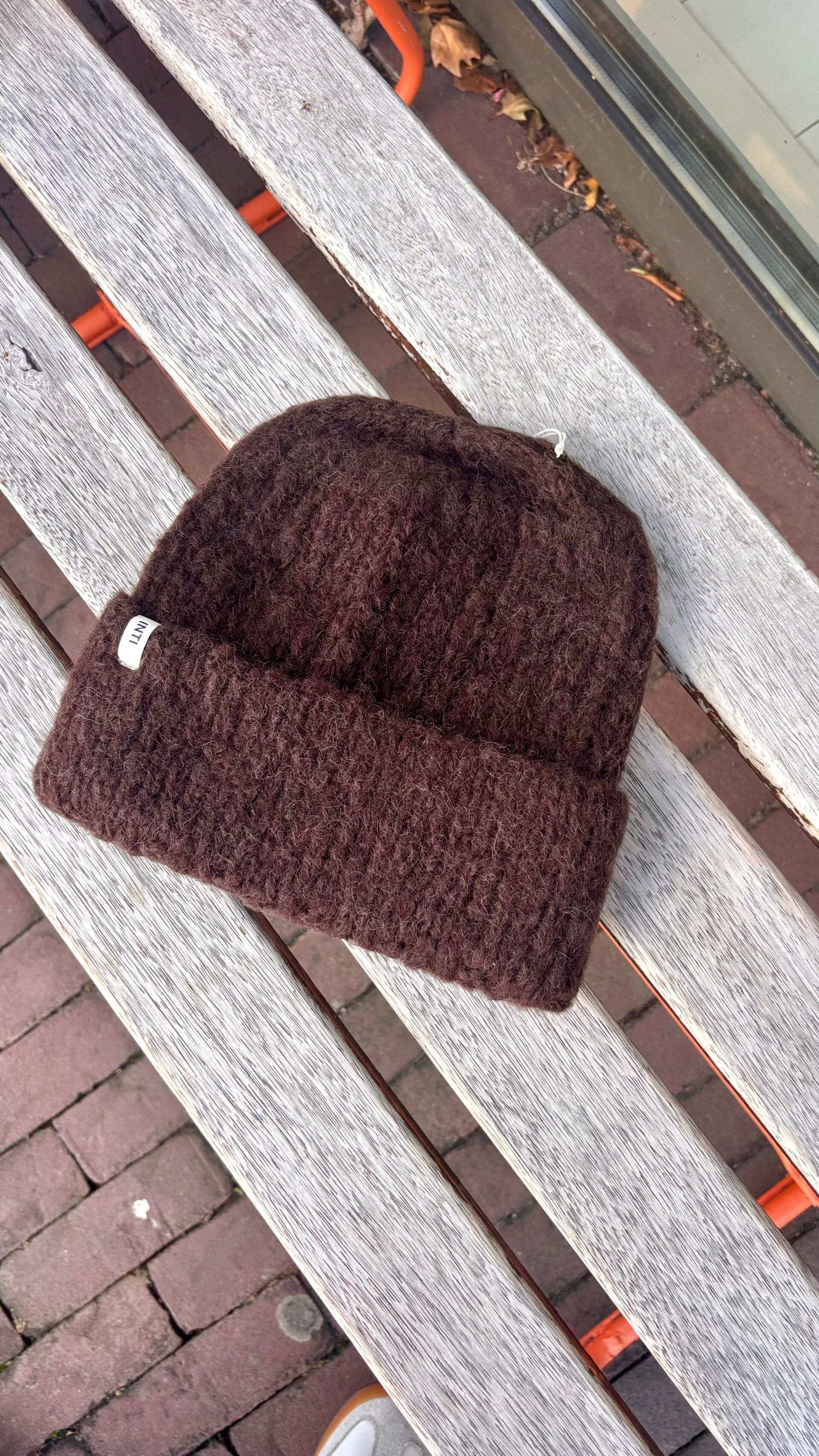 Inti Knitwear Muts MEDELLIN ( Nuez= Donkerbruin)