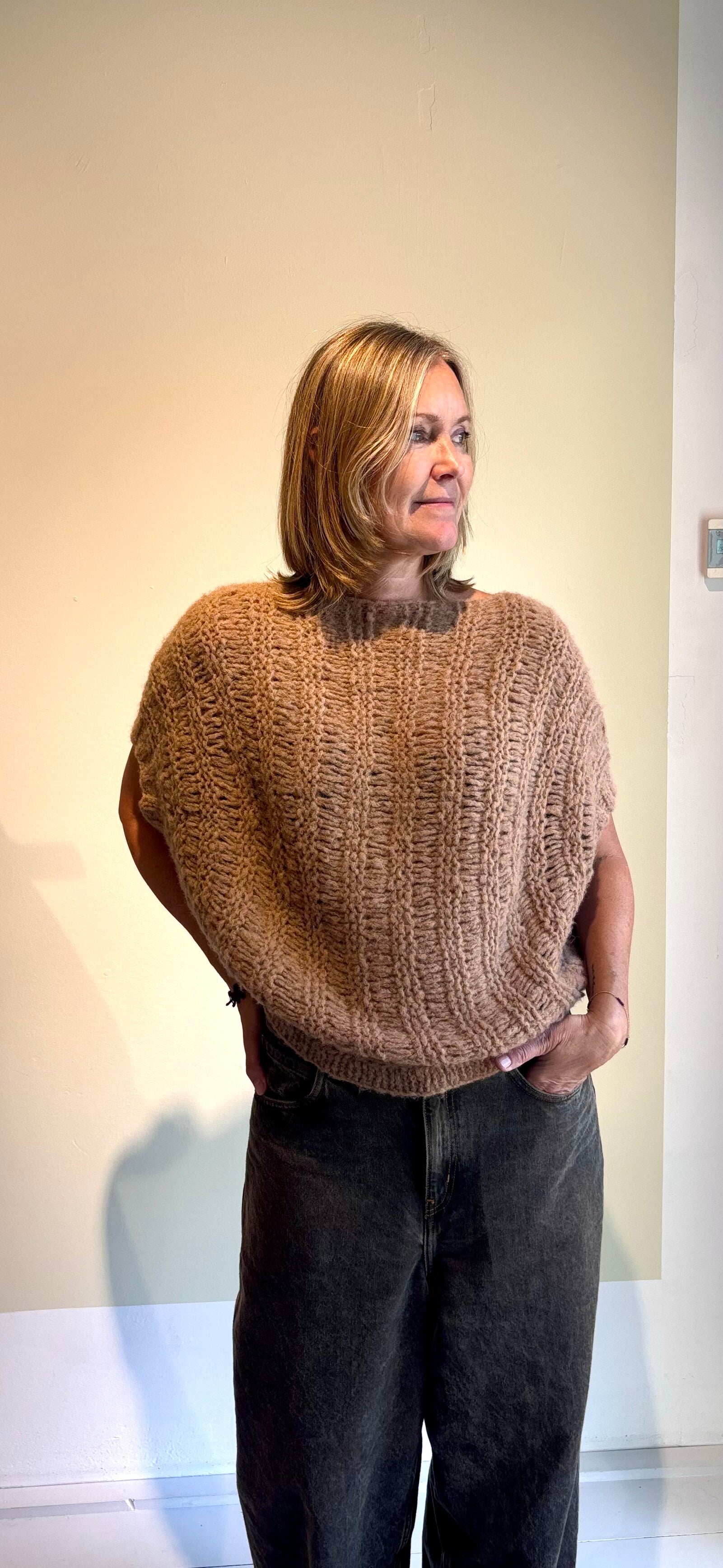 Inti Knitwear Gebreid Gilet IRMA (Clay)