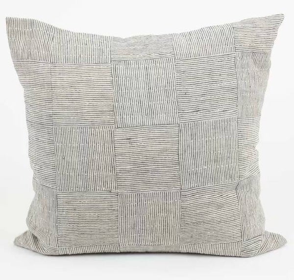 Kussen Hand sewn stitches grijs