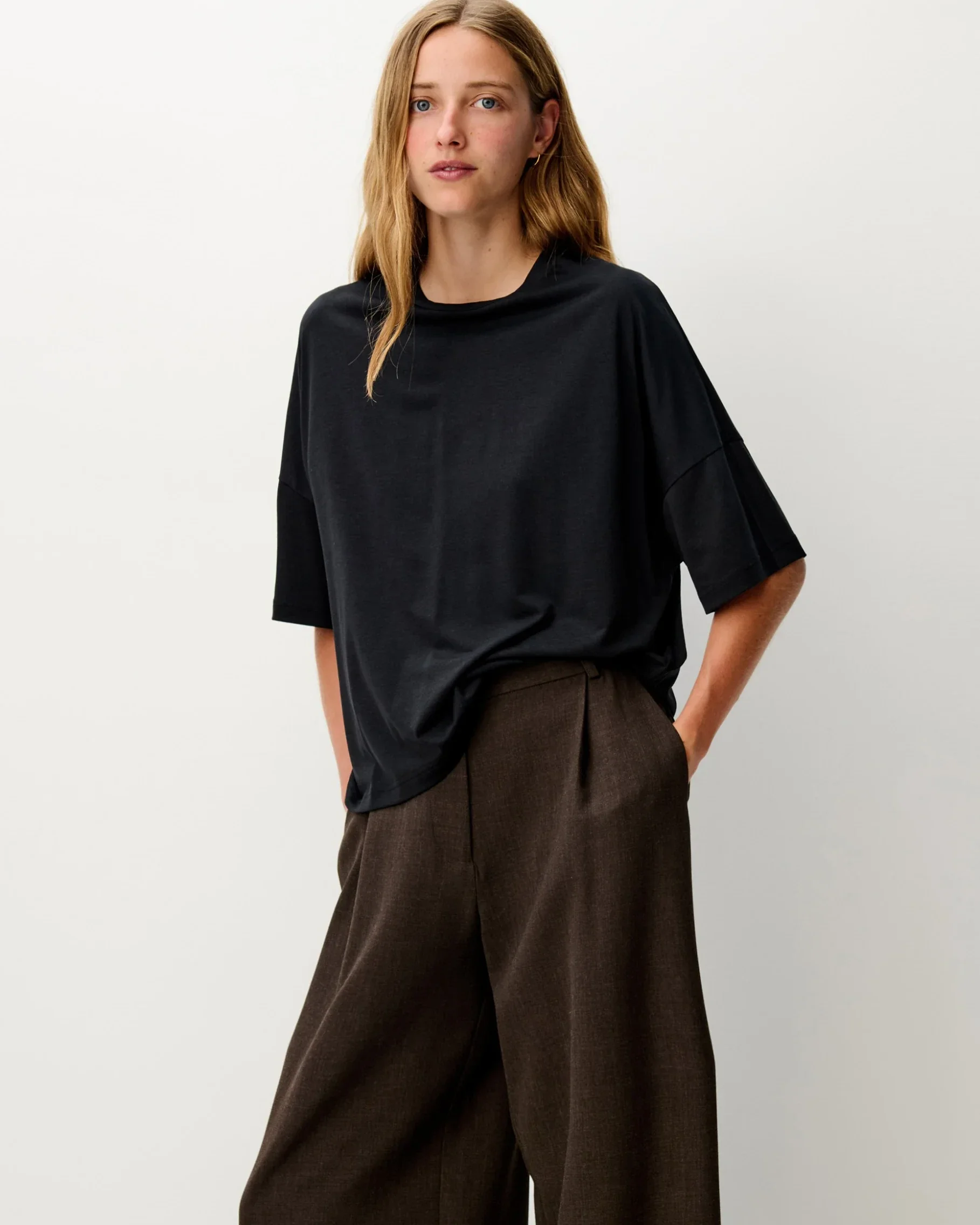 Sessun T-shirt DOREL (Black)