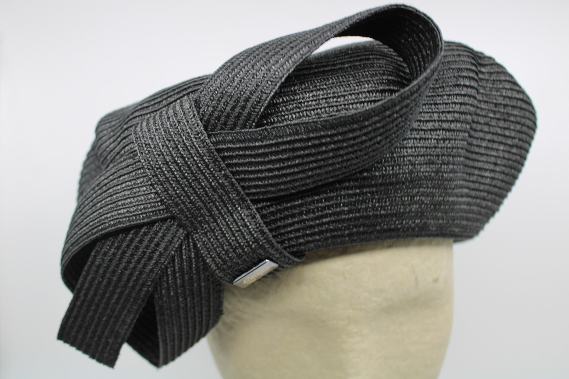 Dames baret strik naaistro - zwart