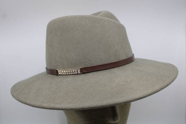 Asymmetrische hoed - taupe