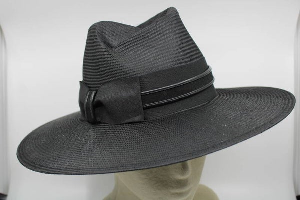 A-symmetrische hoed - zwart