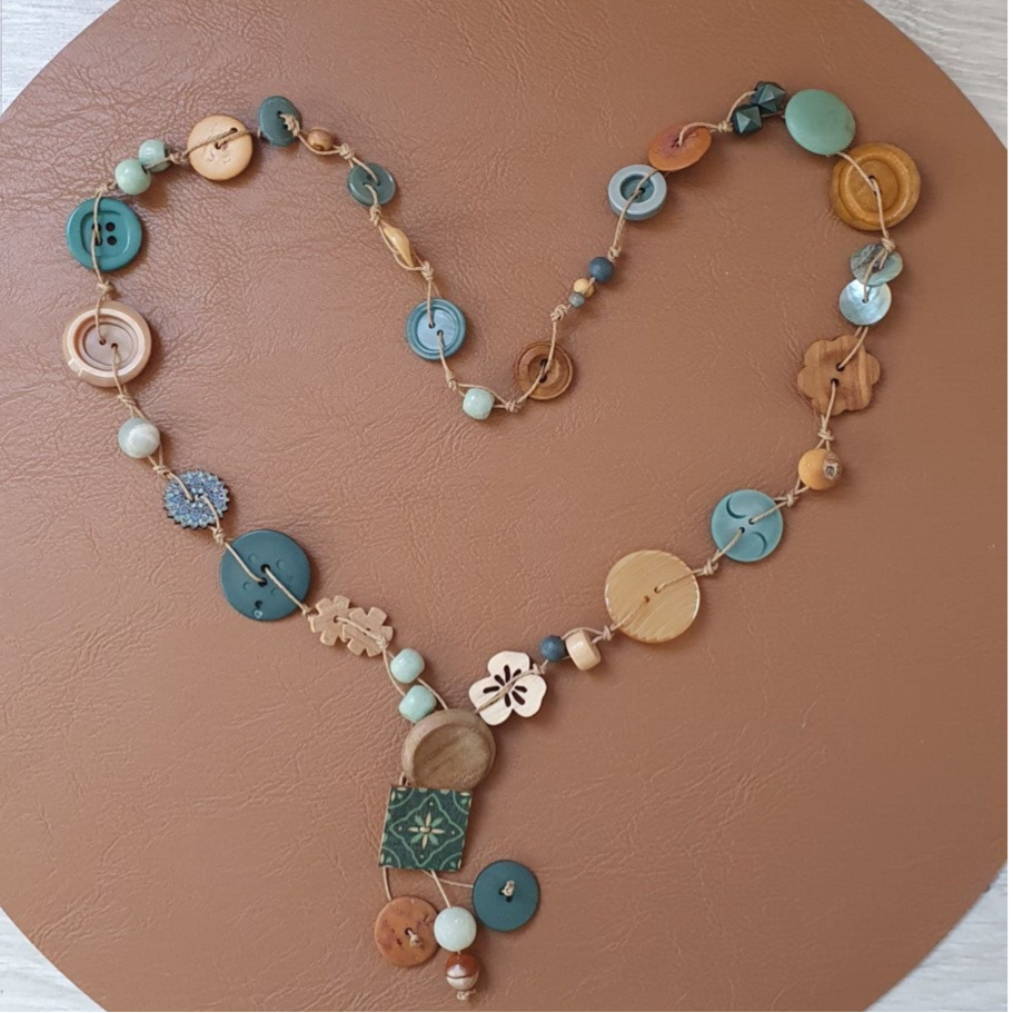 knopenketting als persoonlijk sieraad: ook leuk als cadeau