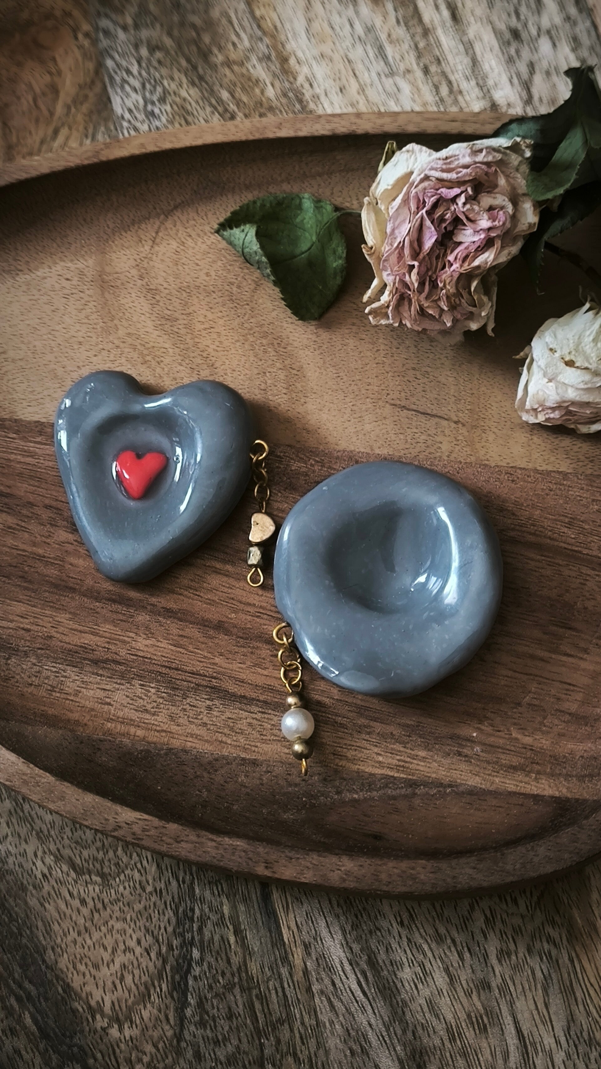 Lot 2 worry stones