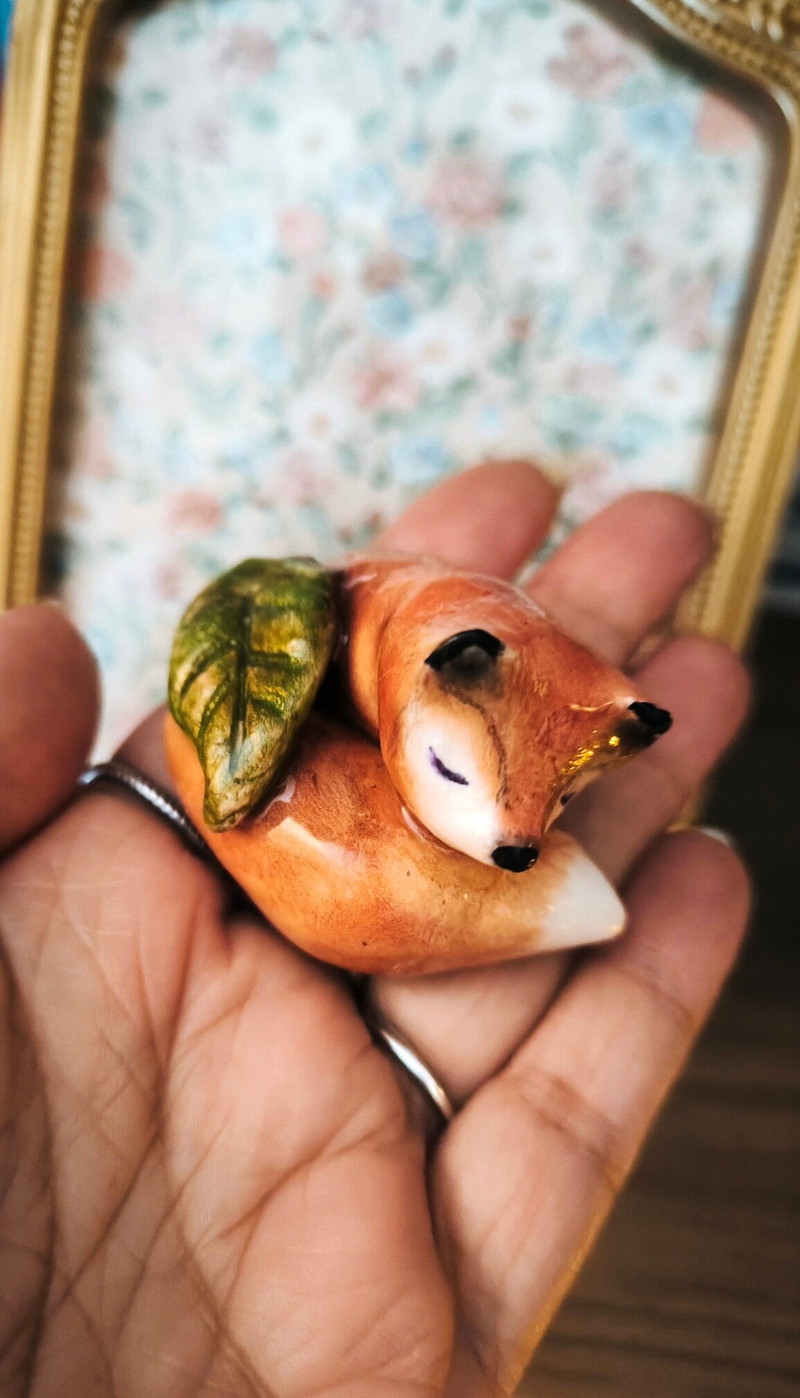 Figurine Renard feuille