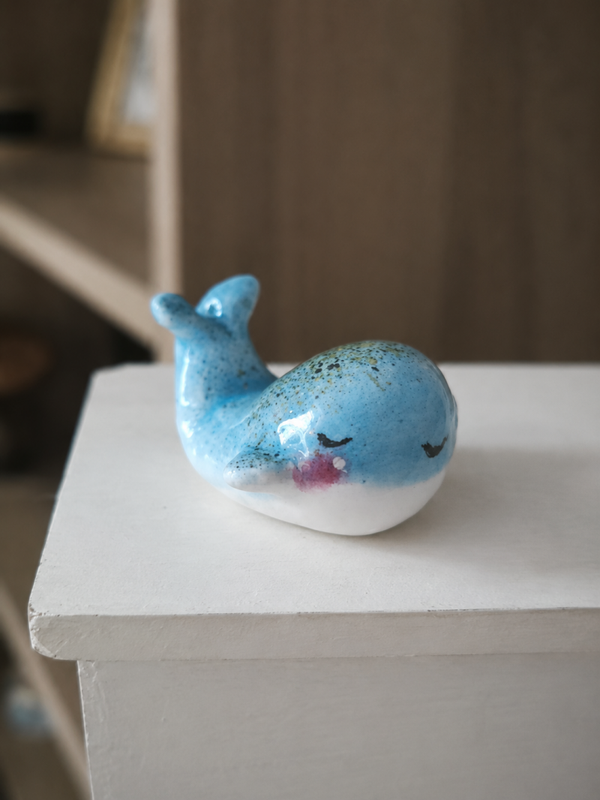 Baleine. Bleue or. Figurine